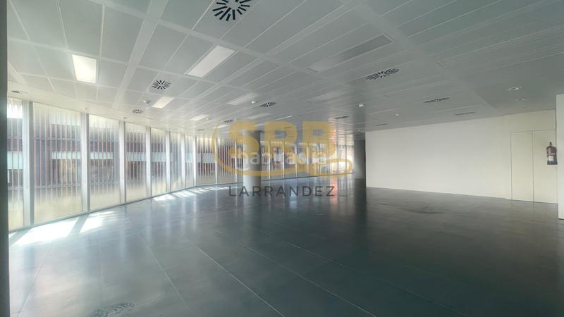 Foto 16093622-0742-4d9b-8d13-367a5f026499. Rent office space with heating in El Parc i la Llacuna del Poblenou Barcelona