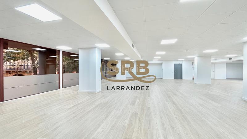 Foto e0950675-2d0a-4c3e-ab09-54a94eb62b5d. Rent office space with heating in Dreta de l´Eixample Barcelona