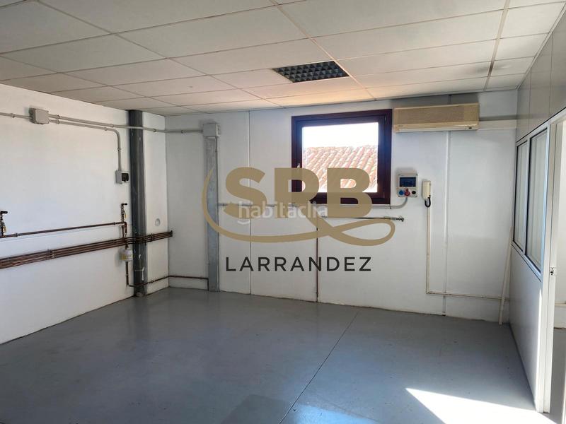 Foto 1dfec84d-13ed-46c4-af33-73ca75473900. Alquiler nave industrial  en venta o alquiler – (barcelona) en Terrassa