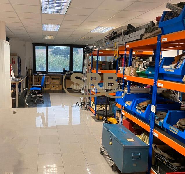 Foto 18f7c46e-314e-4ec6-ac1c-0a2b539339f7. Bureau avec chauffage dans Polinyà