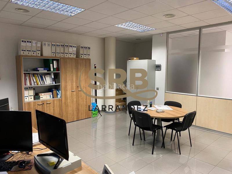 Foto 7ba8ea8e-c6a0-4f82-9b6f-d073a381617b. Bureau avec chauffage dans Polinyà