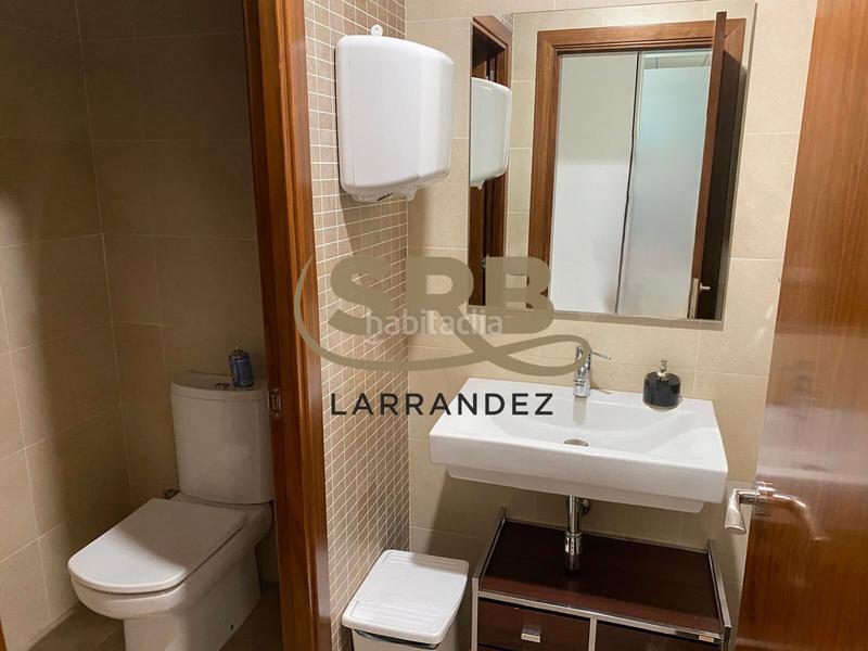 Foto b91da2f6-164d-48e9-8c3f-cdc4e030f332. Bureau avec chauffage dans Polinyà