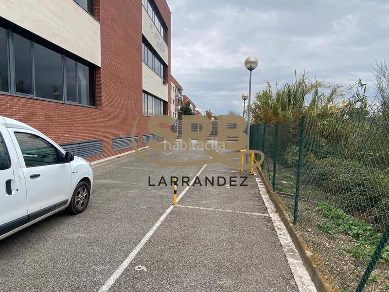 Foto cae54d0e-1a40-4742-852e-223669043530. Bureau avec chauffage dans Polinyà