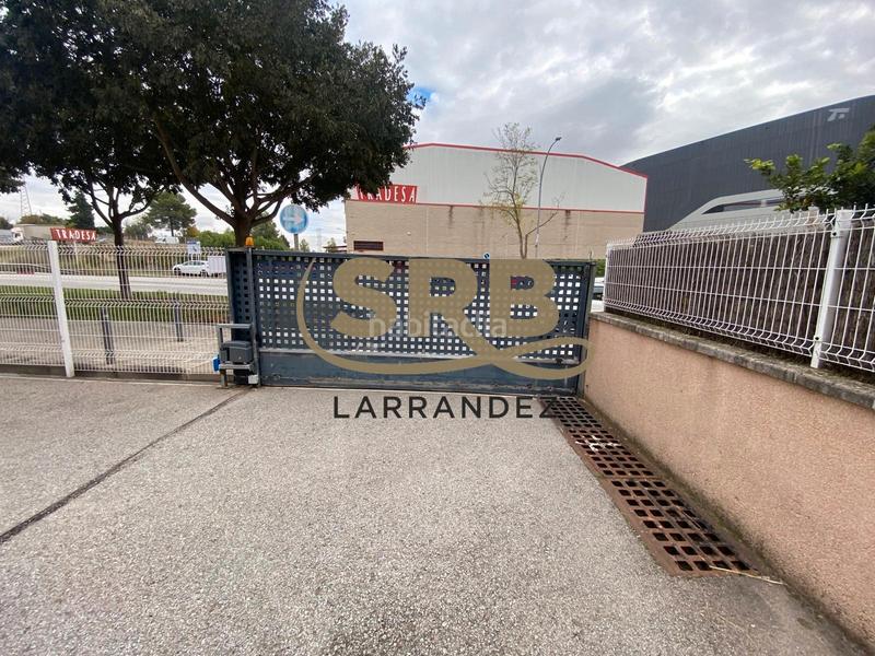 Foto f23839bf-5238-4447-9ec4-0f6ac84787f4. Bureau avec chauffage dans Polinyà