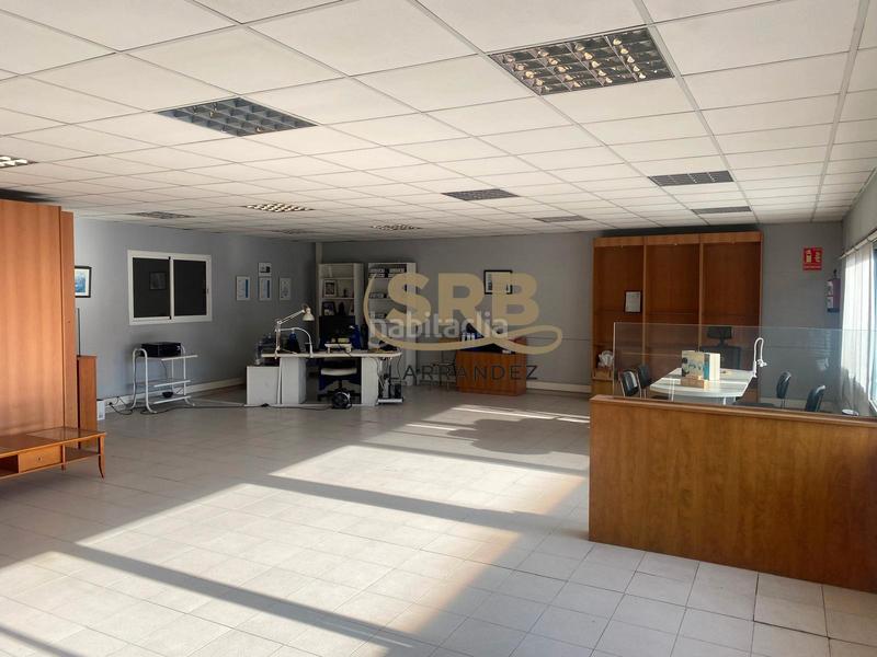 Foto 42f61fc9-b97b-4e8a-8291-3333d2a2e6d8. Affitto capannone industriale in Sant Vicenç dels Horts
