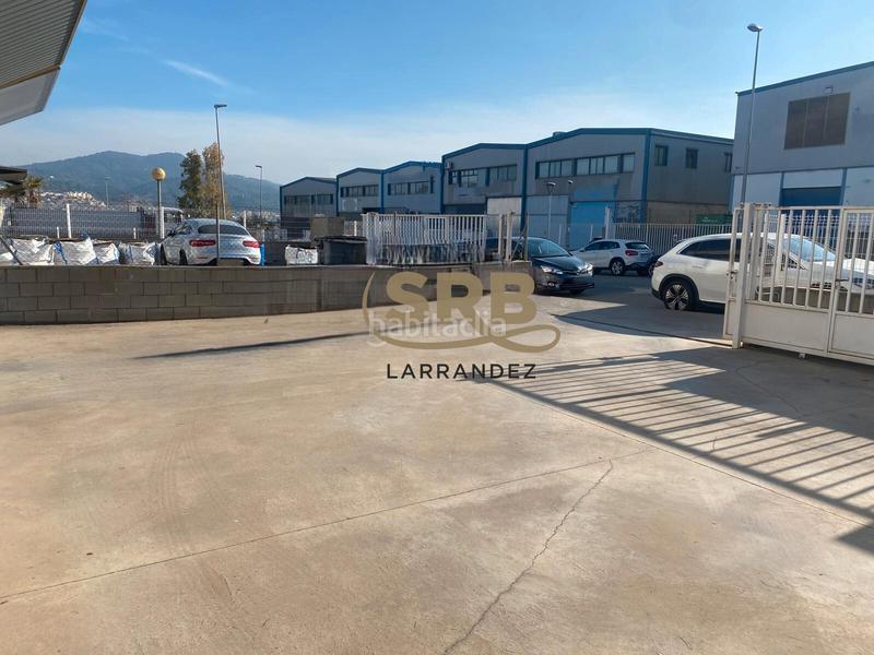 Foto c47ba541-324f-4b1a-b52c-3125cd951bd6. Affitto capannone industriale in Sant Vicenç dels Horts