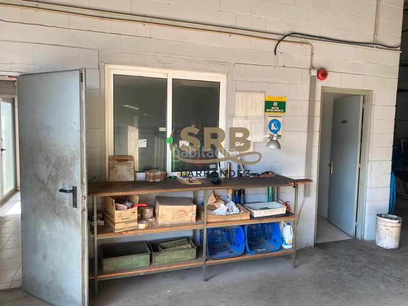 Foto eb9af2bc-4c12-46bd-b98c-f33e46f36ef7. Affitto capannone industriale in Sant Vicenç dels Horts
