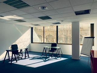 Rent Office space  Carrer de casp. Oficina situada en calle caspe junto a paseo de gracia de barcel