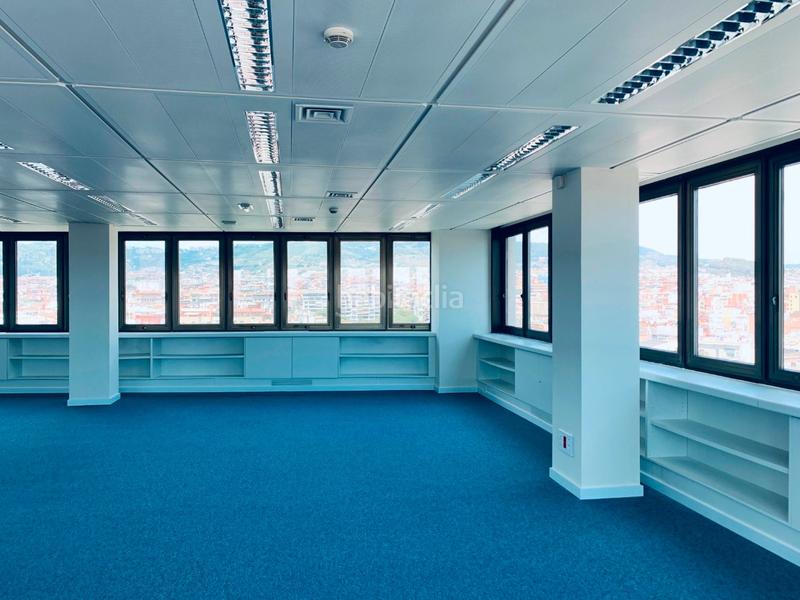 Foto 9f1b420f-df2f-4853-96d1-f7df541446fb. Rent office space with parking in Barri de les Corts Barcelona