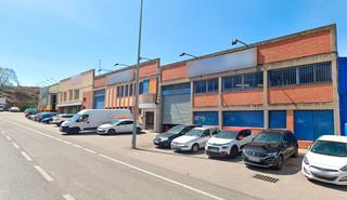 Nau industrial  Avinguda de l'estatut. Nave en venta en rubí con oficinas y lista para entrar (posibili