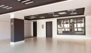 Miete Büro  Avinguda de madrid. Oficina situada en avda. de madrid / travesera de les corts (les