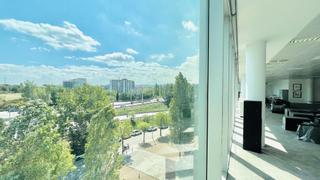 Location Bureau  Carrer pau vila. Oficina muy luminosa y diáfana en el edificio helion – sant cuga