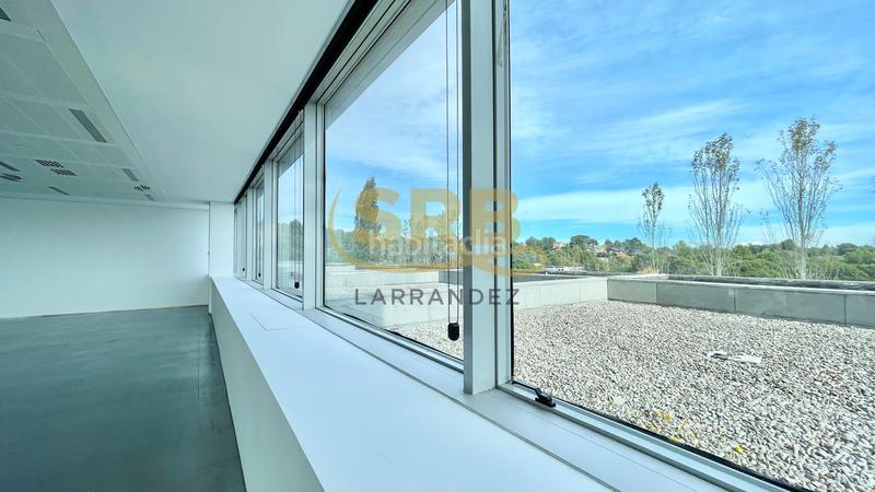 Foto 8a952e20-7814-4c26-ba74-44e02ef14e23. Location bureau avec chauffage parking dans Volpelleres Sant Cugat del Vallès