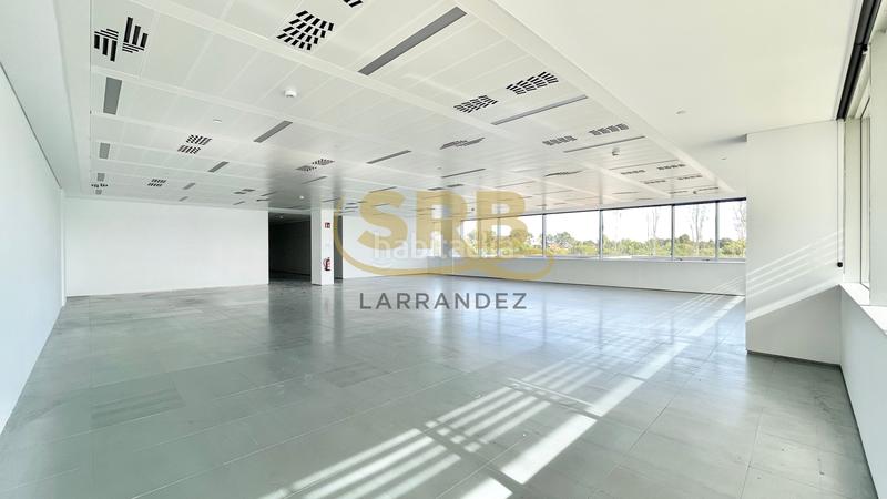 Foto b623f586-e91b-497f-8a4a-288f909ff974. Location bureau avec chauffage parking dans Volpelleres Sant Cugat del Vallès