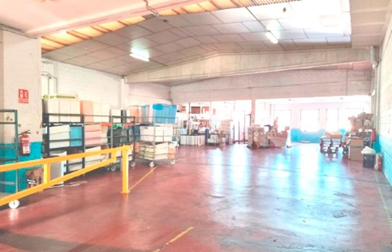 Foto 919f5f24-af99-4adc-ae21-1c5bb0c1b4f9. Rent industrial building in passeig del bullidor 2 in Rubí