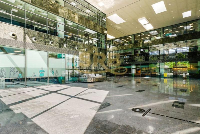 Foto af3dbde6-6e2d-4287-9a8f-f41c4b790f8f. Rent office space with heating parking in Poblenou Barcelona