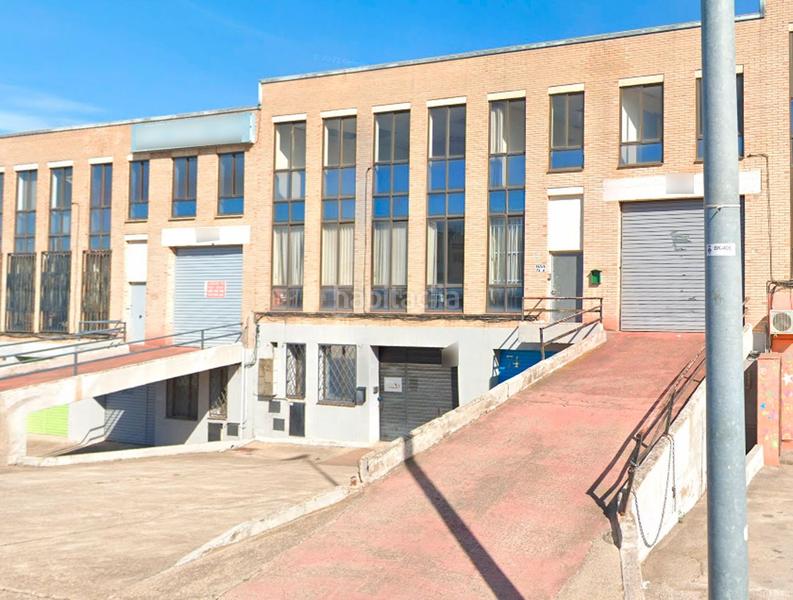 Foto 9d7d396c-4e85-433c-b4ea-9ee1c12cc4e5. Lloguer nau industrial a Centre Rubí