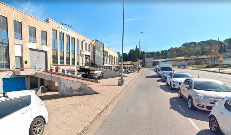 Foto 9ffc7489-dfda-46e0-bea4-d35359a27aa3. Lloguer nau industrial a Centre Rubí