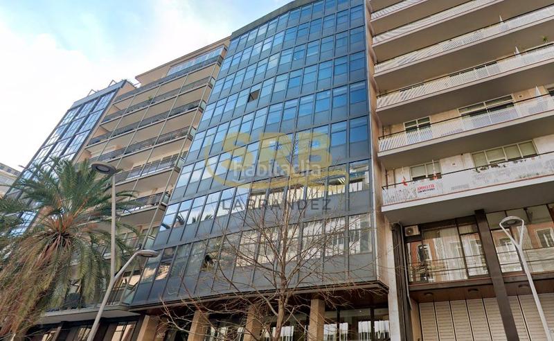 Foto a7200085-f128-4db6-8e8c-9259649c243b. Local comercial local totalmente reformado en venta, en calle balmes en Barcelona