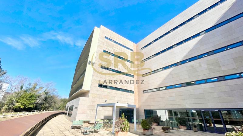 Foto cce3aa8b-08b0-401d-8af6-171e7a6fd9ff. Affitto ufficio con riscaldamento parcheggio in Bellaterra