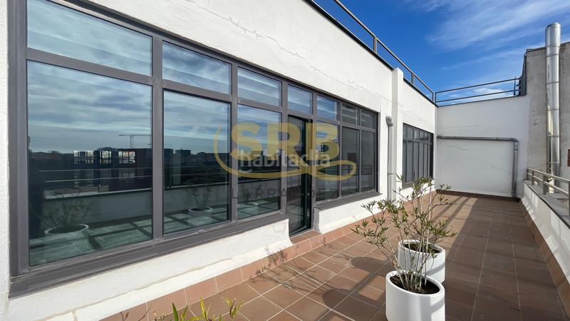 Foto 2dd9a09f-c993-45a5-a1f1-e4ff20667b14. Affitto ufficio con riscaldamento parcheggio in El Parc i la Llacuna del Poblenou Barcelona