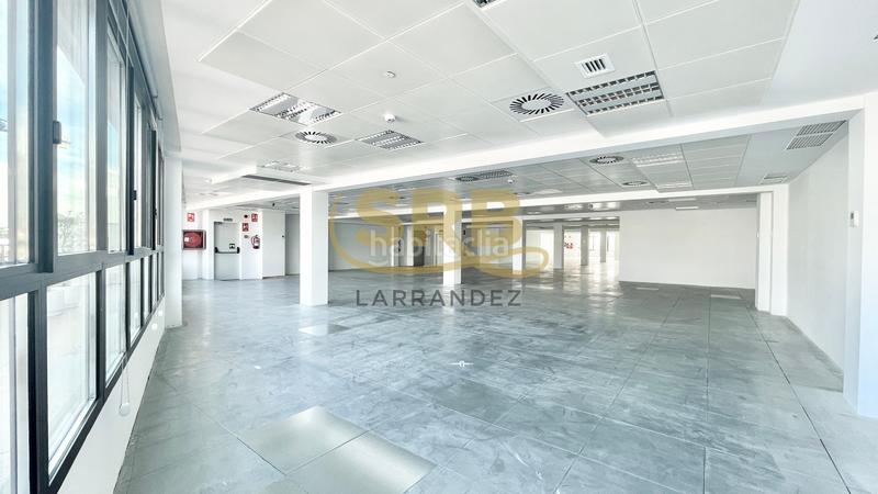 Foto 449b3944-7411-4ab5-888f-56037d09c92a. Affitto ufficio con riscaldamento parcheggio in El Parc i la Llacuna del Poblenou Barcelona