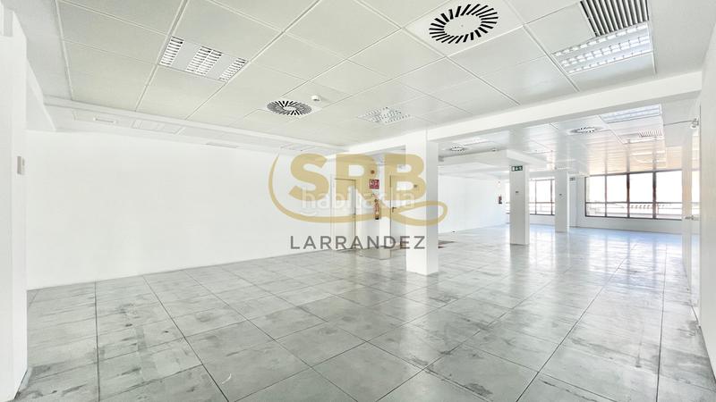 Foto c4e7de0a-78f8-4835-aab4-018bea2b6a64. Affitto ufficio con riscaldamento parcheggio in El Parc i la Llacuna del Poblenou Barcelona