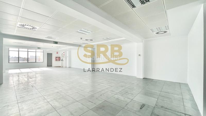 Foto 09262866-064d-4e07-b918-56d1709a41a9. Miete büro mit heizung parking in El Parc i la Llacuna del Poblenou Barcelona