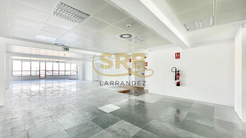 Foto 0be649b7-8216-46bc-ab57-4aa527462170. Miete büro mit heizung parking in El Parc i la Llacuna del Poblenou Barcelona