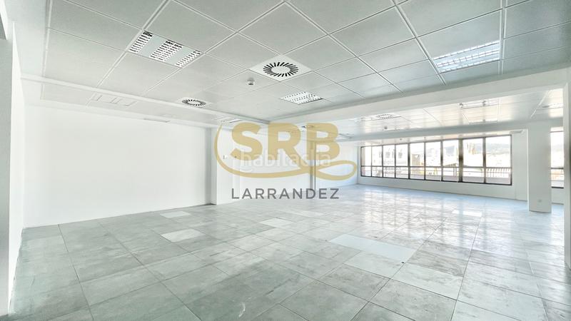 Foto 0e240840-56aa-4c69-b578-adaa395af299. Miete büro mit heizung parking in El Parc i la Llacuna del Poblenou Barcelona