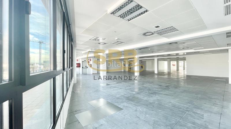 Foto 1fe43409-d3fe-4676-aeec-38a018146a2d. Miete büro mit heizung parking in El Parc i la Llacuna del Poblenou Barcelona