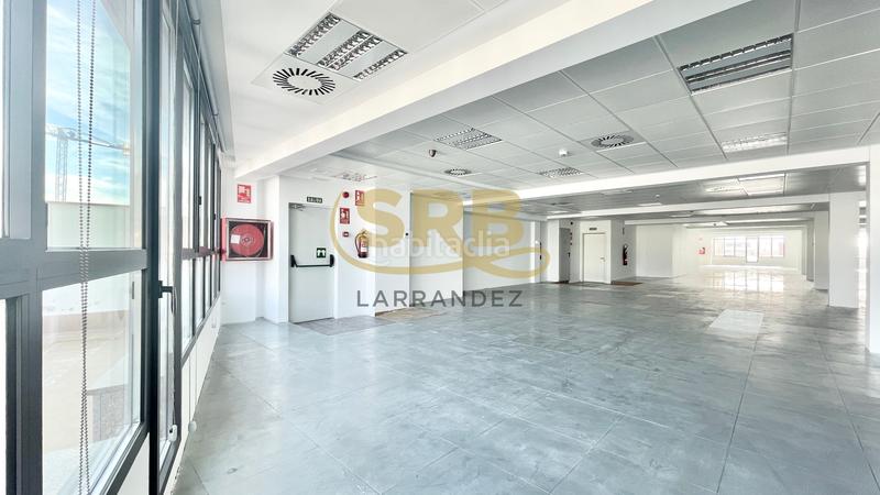 Foto eba03916-36ed-4bd6-9142-6c5bcdf33fc1. Miete büro mit heizung parking in El Parc i la Llacuna del Poblenou Barcelona