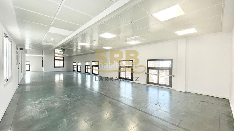 Foto 1b3d4f54-8fc2-49ba-b329-73c0e0915ed2. Location bureau avec chauffage parking dans Gòtic Barcelona