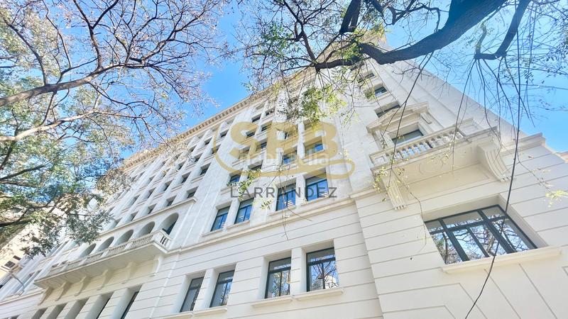 Foto abb30a19-20c4-4d54-bb28-6f45e8ee6533. Rent office space with heating parking in Gòtic Barcelona