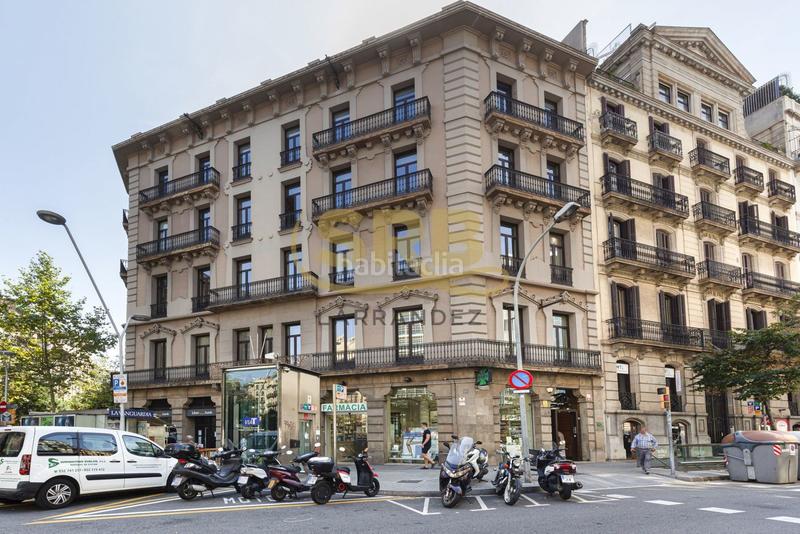 Foto 34fb1ee5-9877-4ab2-9eaa-d6a2263e31d7. Miete büro mit heizung parking in Dreta de l´Eixample Barcelona