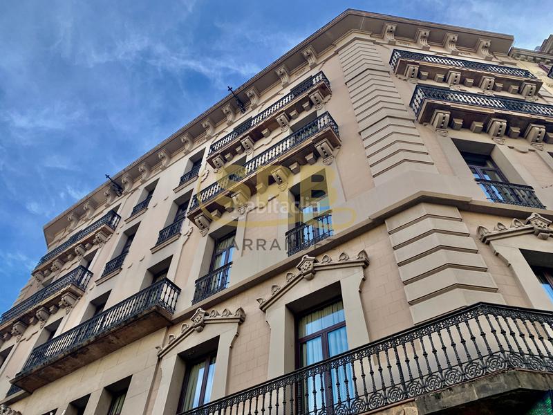 Foto a0ed7b0b-337b-4a7f-a1ff-ec5bf3642af8. Miete büro mit heizung parking in Dreta de l´Eixample Barcelona