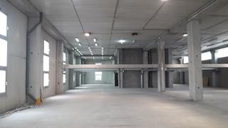 Bâtiment à usage industriel  Carrer del perú. Edificio logístico en poblenou, con muelle de carga y oficinas