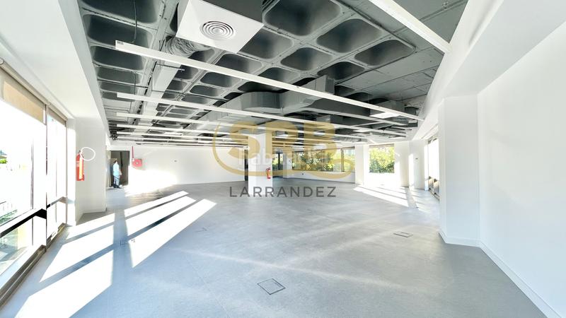 Foto 53397f62-b6de-4bbe-87c5-35bfd7d7580f. Rent office space with heating parking in El Parc i la Llacuna del Poblenou Barcelona