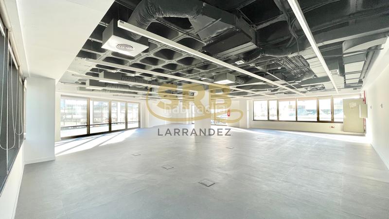 Foto 6c297fc7-5cb6-4707-b9b4-5fca06b2aef1. Rent office space with heating parking in El Parc i la Llacuna del Poblenou Barcelona