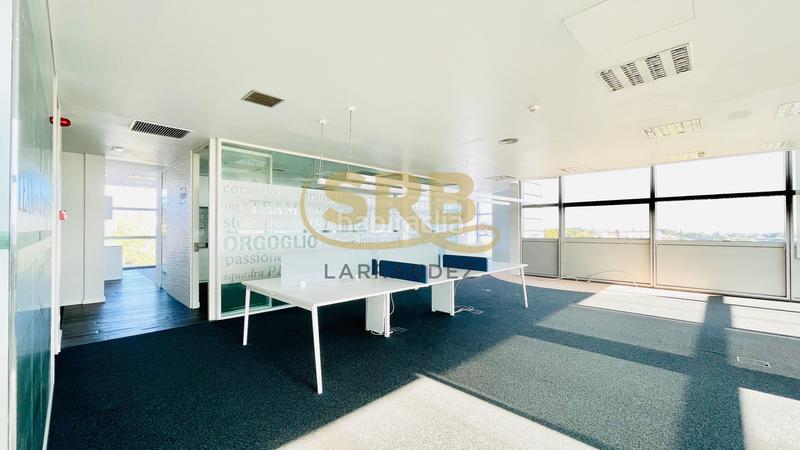 Foto 6d0959e7-af2a-45d6-9879-0becc288aef0. Alquiler oficina  completamente exterior, muy luminosa situada . en Sant Cugat del Vallès