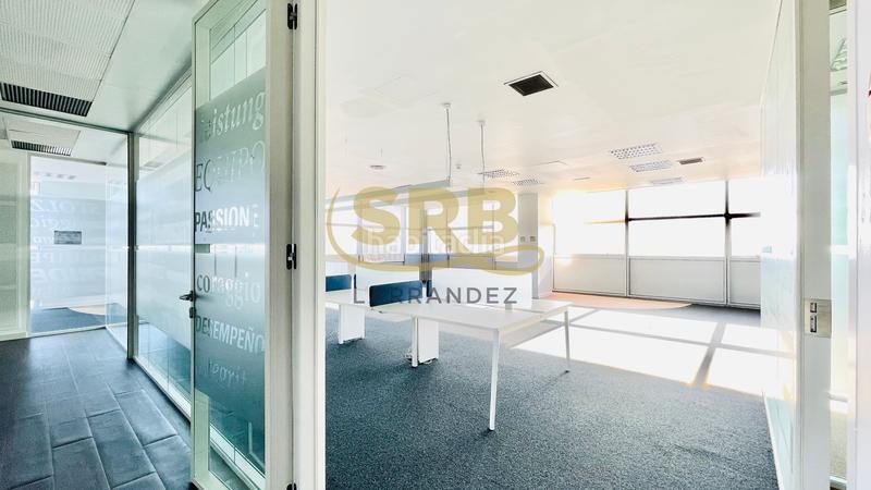 Foto 29001820-6d43-40ba-914f-71aa80c62c8c. Lloguer oficina amb calefacció aparcament a Volpelleres Sant Cugat del Vallès