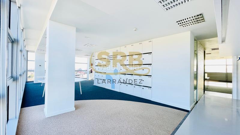 Foto c1dce247-2812-46ac-a9df-c651438faa8a. Miete büro mit heizung parking in Volpelleres Sant Cugat del Vallès