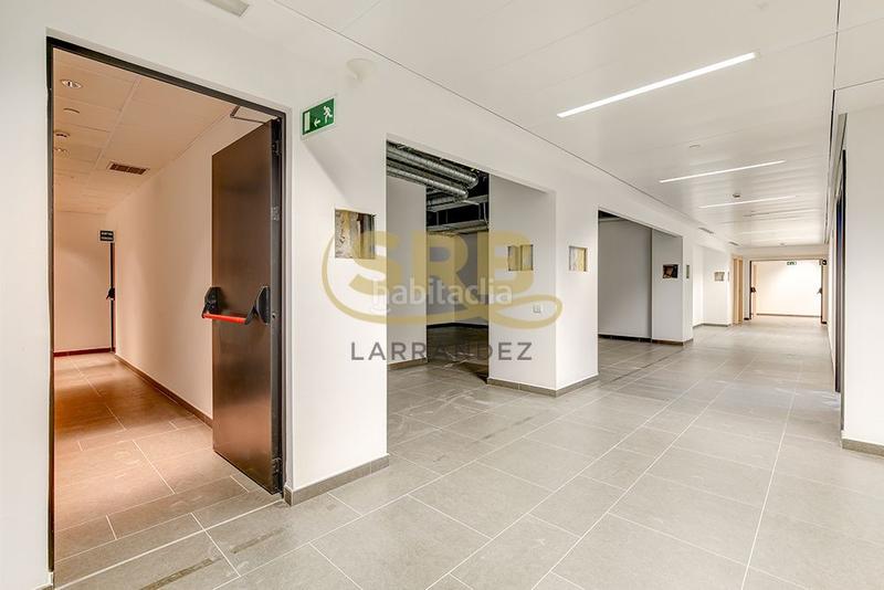 Foto c4558b3c-48bb-44c3-816c-070398acf92a. Rent office space with heating in Tres Torres Barcelona