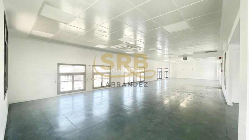 Foto 8abd69d0-6a1e-4b87-8b8c-a97496a2f00e. Rent office space with heating parking in Gòtic Barcelona