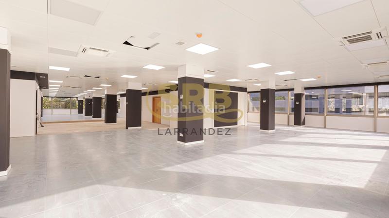 Foto 7c984d6d-0b43-44bc-a6a9-47b3aa5558eb. Location bureau avec chauffage parking dans Barri de les Corts Barcelona