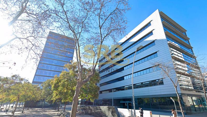 Foto 0f1c2d1e-8f67-4b8f-a3e9-76377cfa6d01. Rent office space with heating parking in Poblenou Barcelona