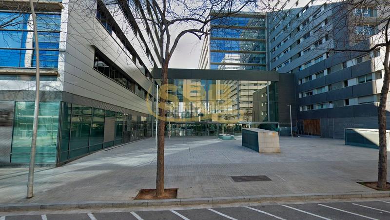 Foto bd52f676-1465-4a76-889f-1bbadc30c592. Rent office space with heating parking in Poblenou Barcelona