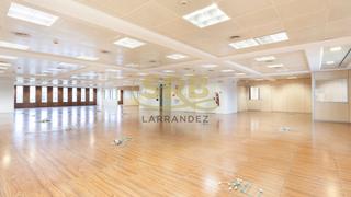 Rent Office space  Carrer de rivadeneyra. Oficina en plaza de catalunya, con acabados de gran calidad