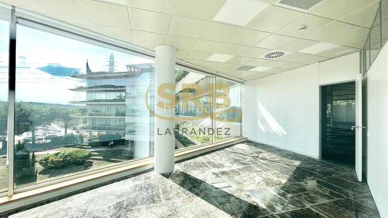 Foto 3a554441-51e1-488b-a22a-79c3e5c808d7. Alquiler oficina excelentes oficinas , con todos los servicios en Sant Cugat del Vallès
