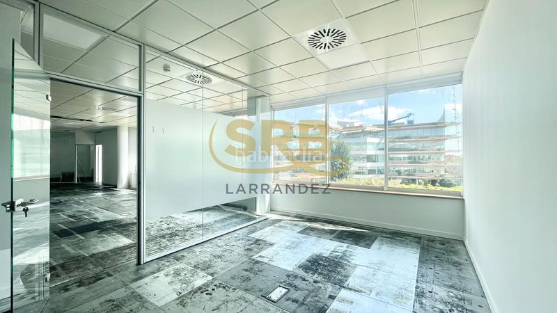 Foto 4cc693c0-8a41-49fd-9bc8-91916b5a0080. Alquiler oficina excelentes oficinas , con todos los servicios en Sant Cugat del Vallès